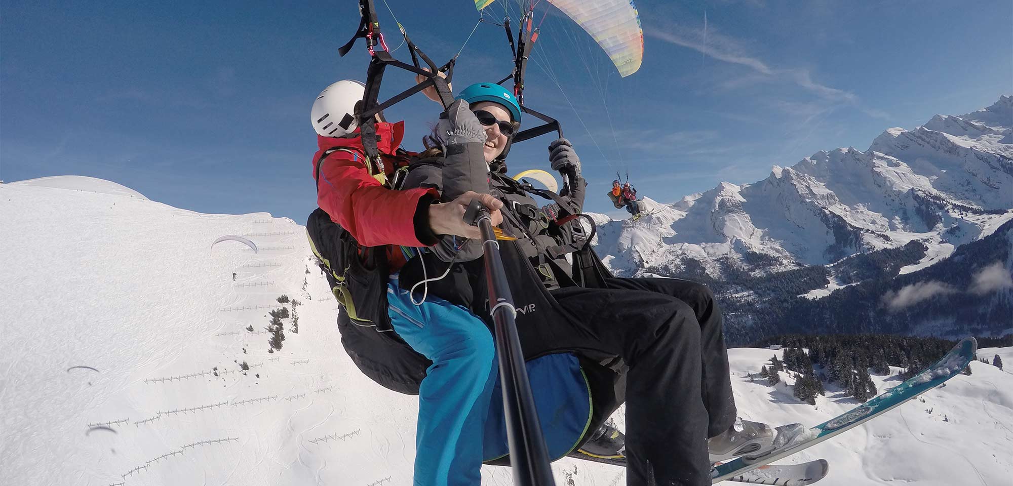 Ado de 17 ans en activité sensation sur un séjour ski dans les Alpes du Sud à Châtel pendant ses vacances d'hiver